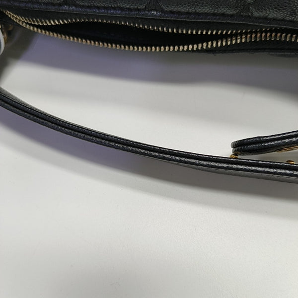 Quilted Grained Calfskin Shoulder Bag Black