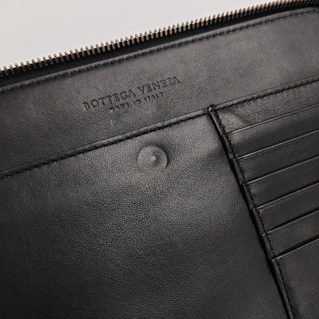 Veneta Calfskin Black