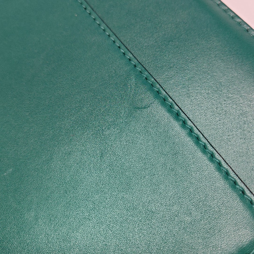 SERPENTI FOREVER Medium Calfskin Green