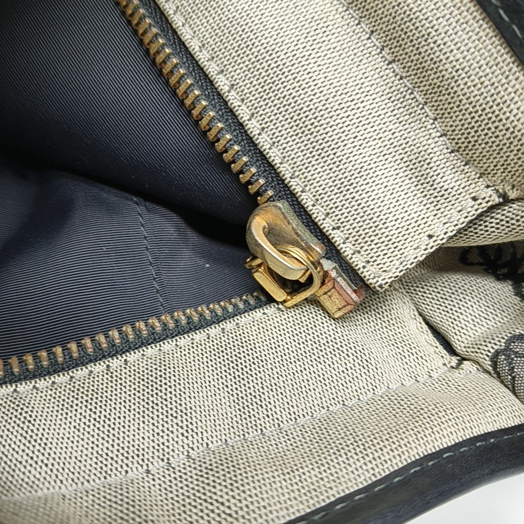 Monogram Canvas Gray