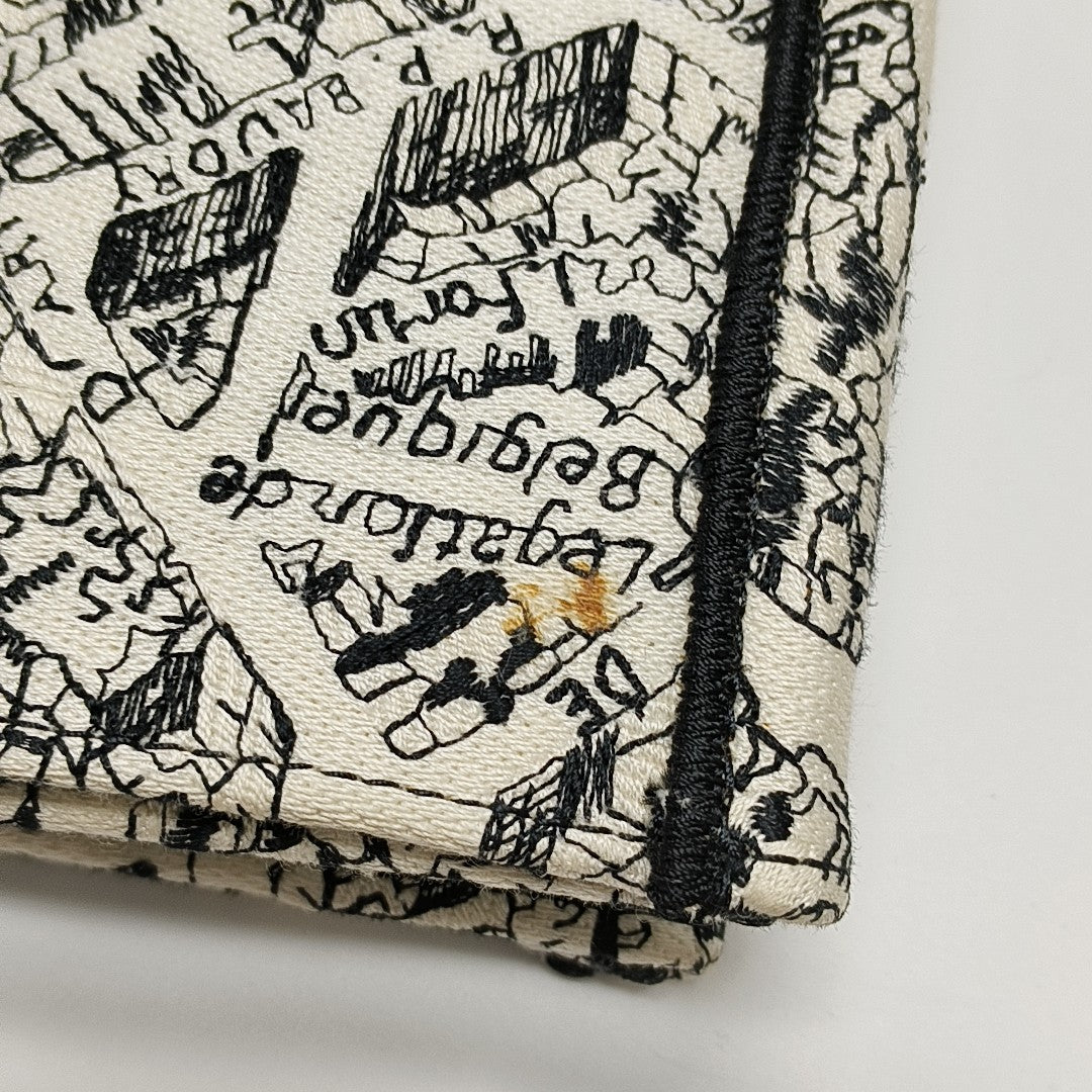 Book Tote Medium Canvas White