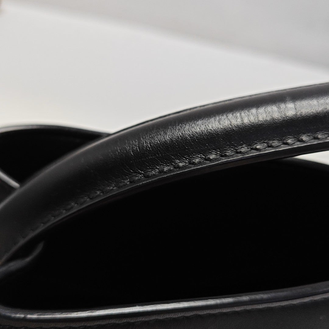 LE 37 Calfskin Black