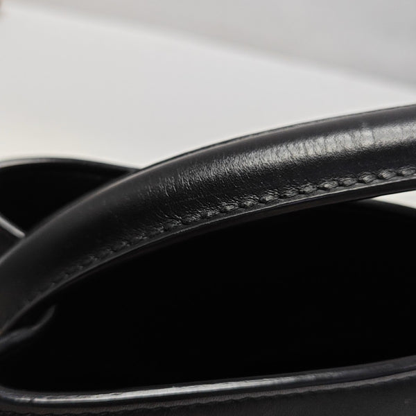 LE 37 Calfskin Black