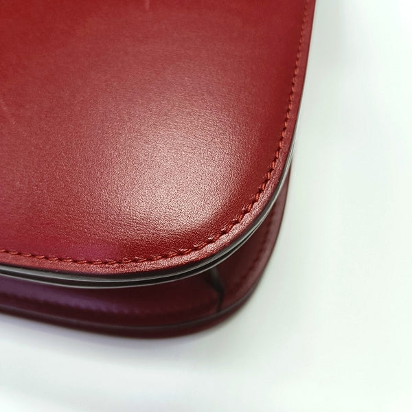 CLASSIC BOX Medium Calfskin Red