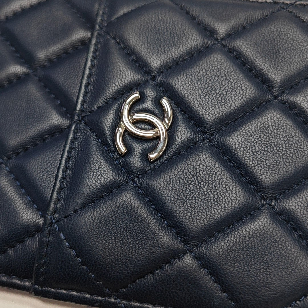 Quilted Lambskin Wallet Blue