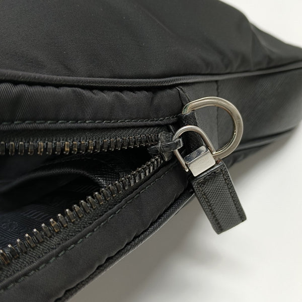 Bolso de hombro de nailon negro