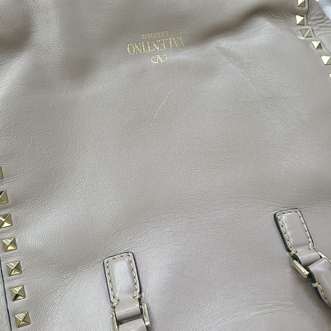 Rockstud Calfskin Gray