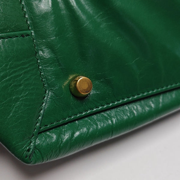 Arco Medium Calfskin Green