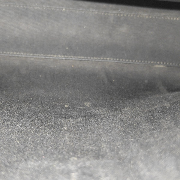 MANHATTAN Medium Calfskin Black