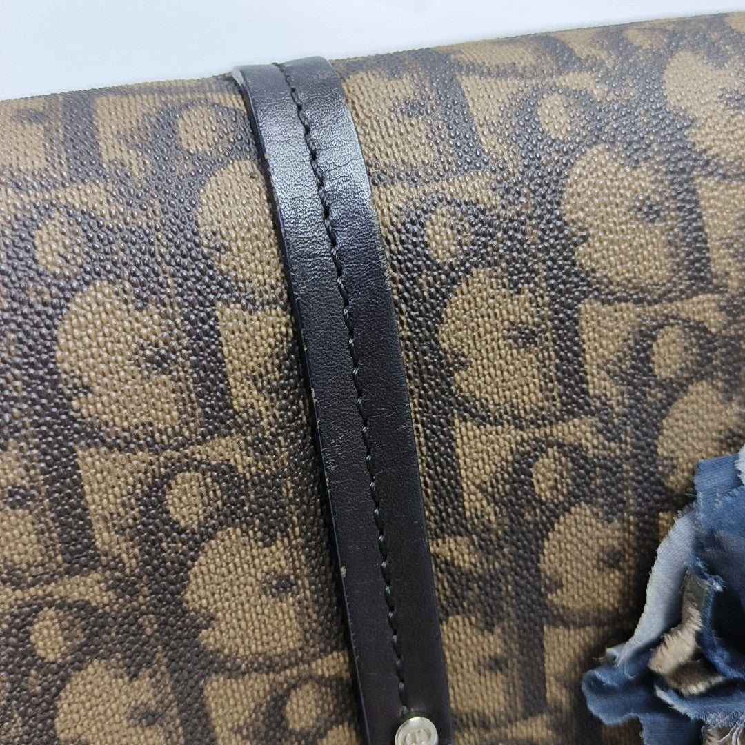 Oblique Coated Canvas Brown
