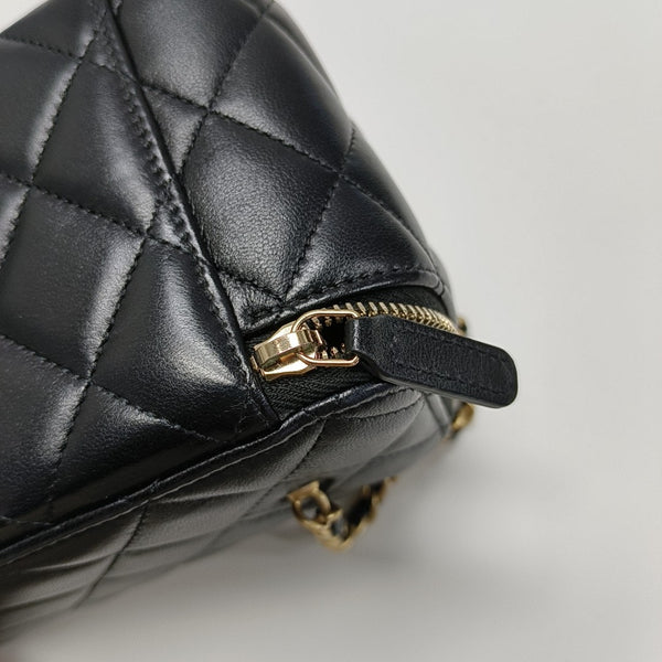 VANITY CASE Small Quilted Lambskin Black