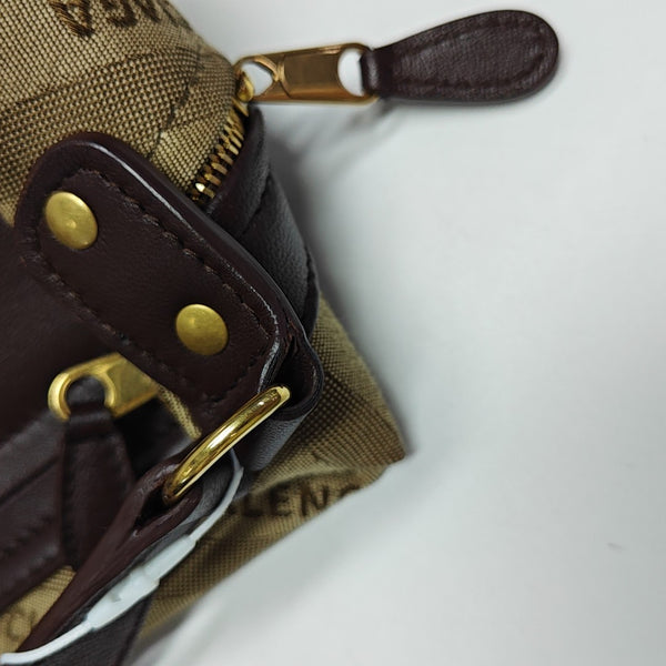 Souvenirs Canvas Brown