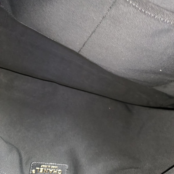 Quilted Nylon Medium Black