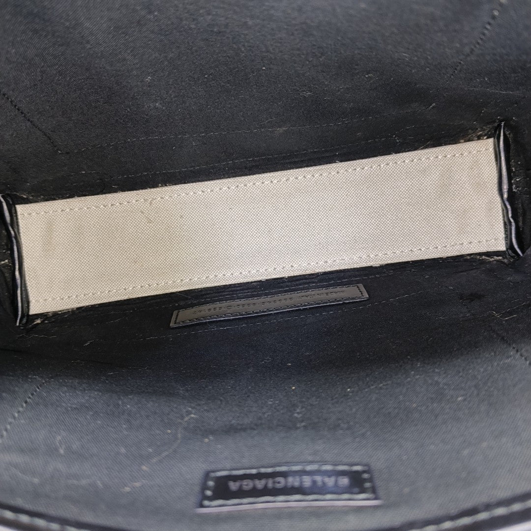 Navy Mini Canvas White