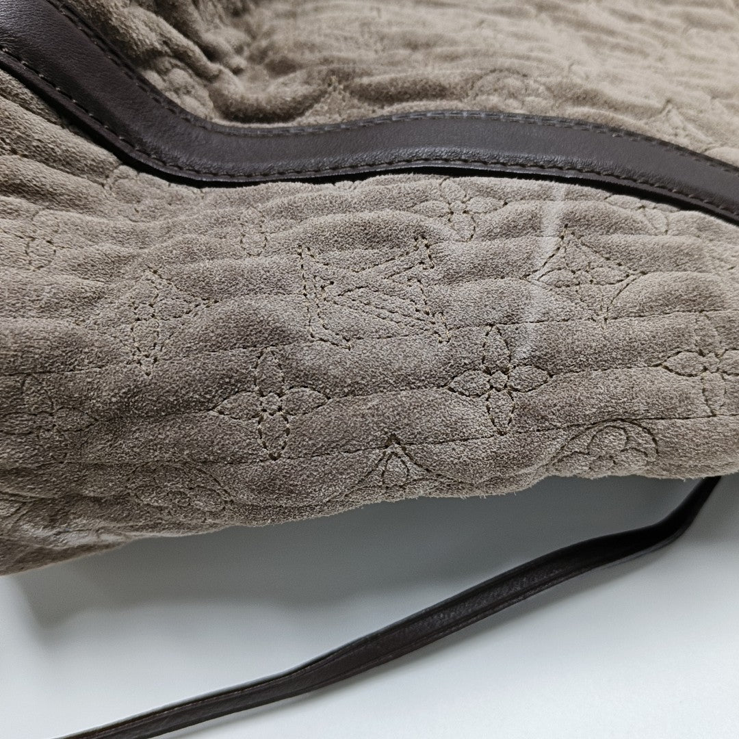 ANTHEIA IXIA Quilted Suede Gray