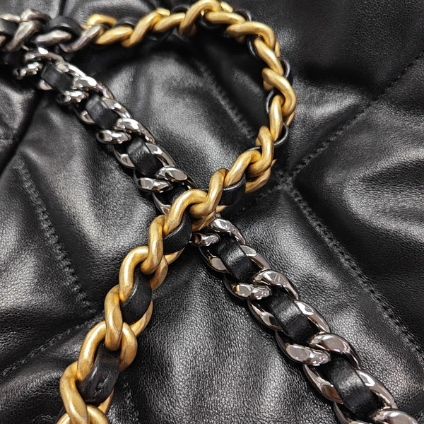 CHANEL 19 Mini Quilted Lambskin Black