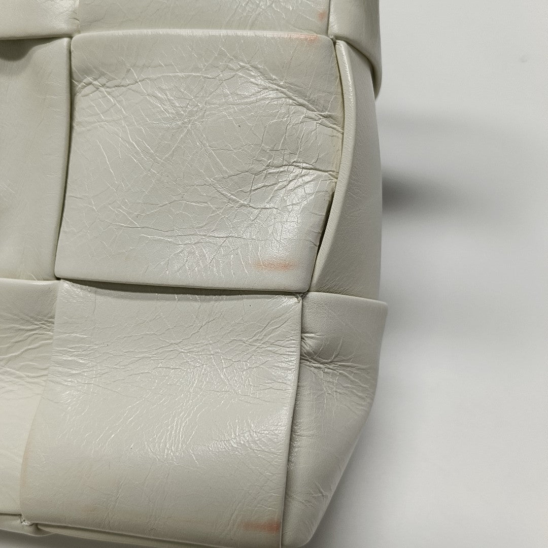 Cassette Medium Calfskin White