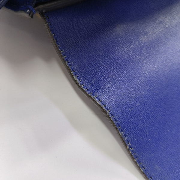 TRAPEZE Medium Calfskin Blue
