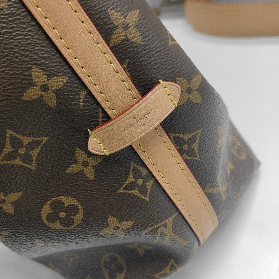 CARRYALL MM Monogram Coated Canvas Brown