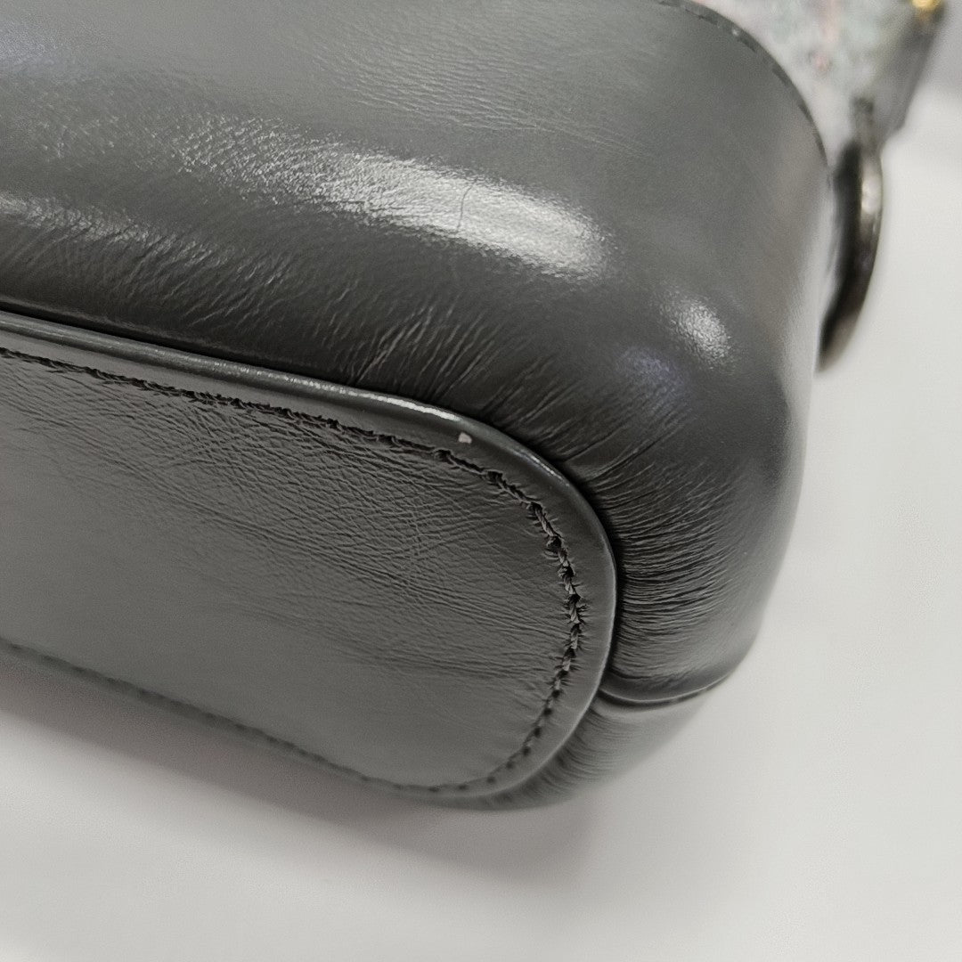 Authenticated pre-owned  GABRIELLE Small Quilted Wool Grey - Shoulder Bag at Looply