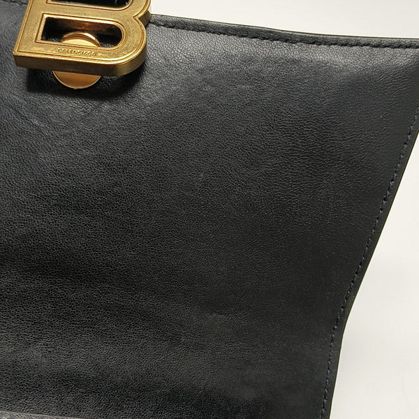 Hourglass S Calfskin Black