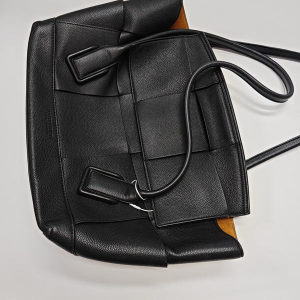 Arco Small Calfskin Black