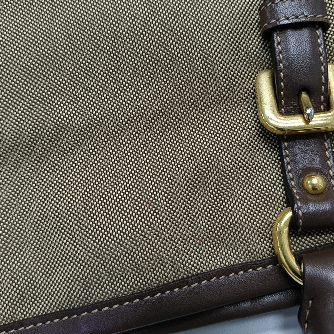Canvas Brown