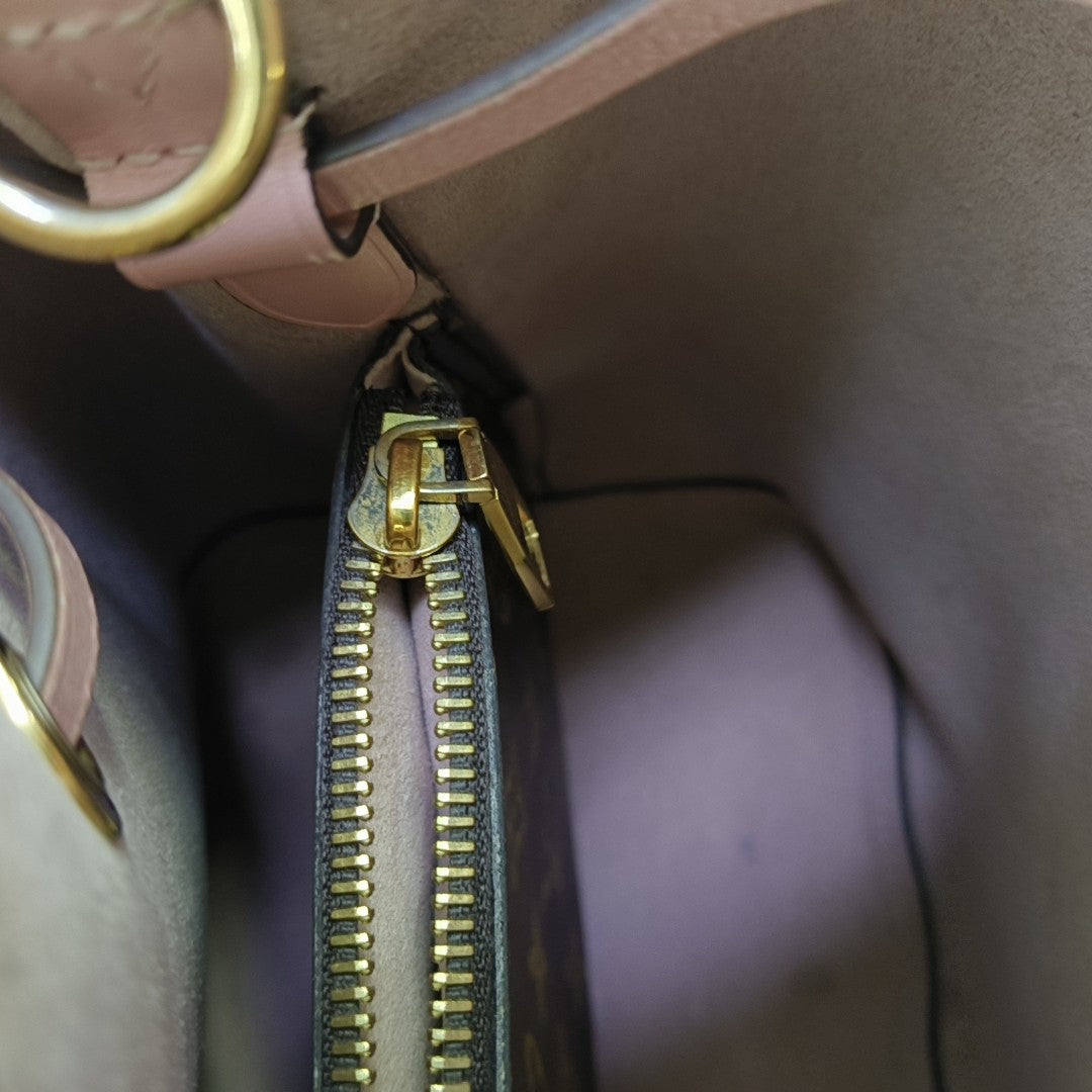 NÉONOÉ MM Monogram Coated Canvas Brown