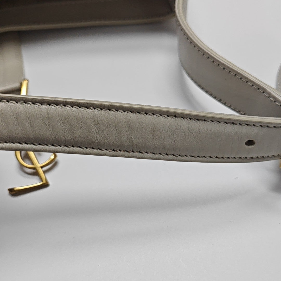 LE 5 À 7 Small Calfskin White