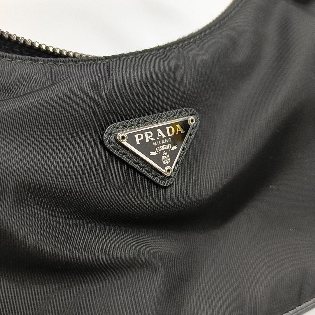 Re-Edition2000 Mini Nylon Black