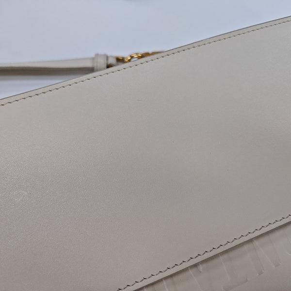Bobby Medium Calfskin White