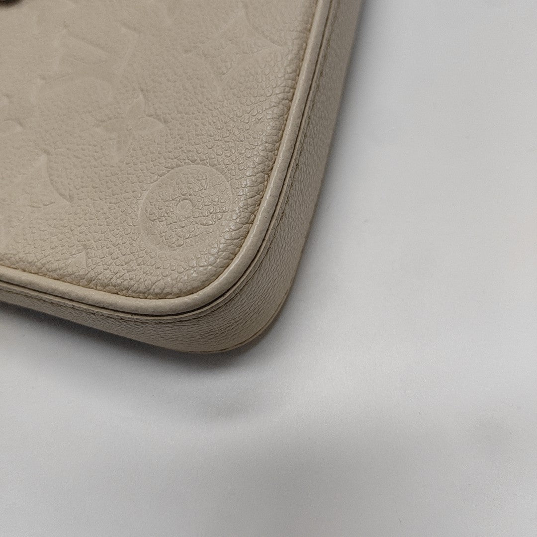 EASY POUCH ON STRAP Calfskin Beige
