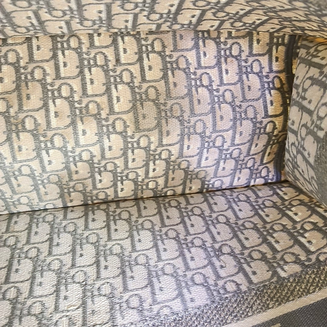 Authenticated pre-owned  Book Tote Large Monogram Canvas Grey - Tote Bag at Looply
