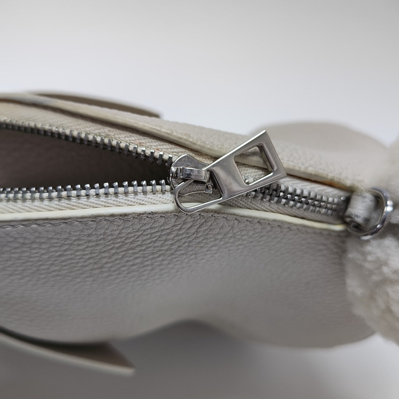 Animals Calfskin White