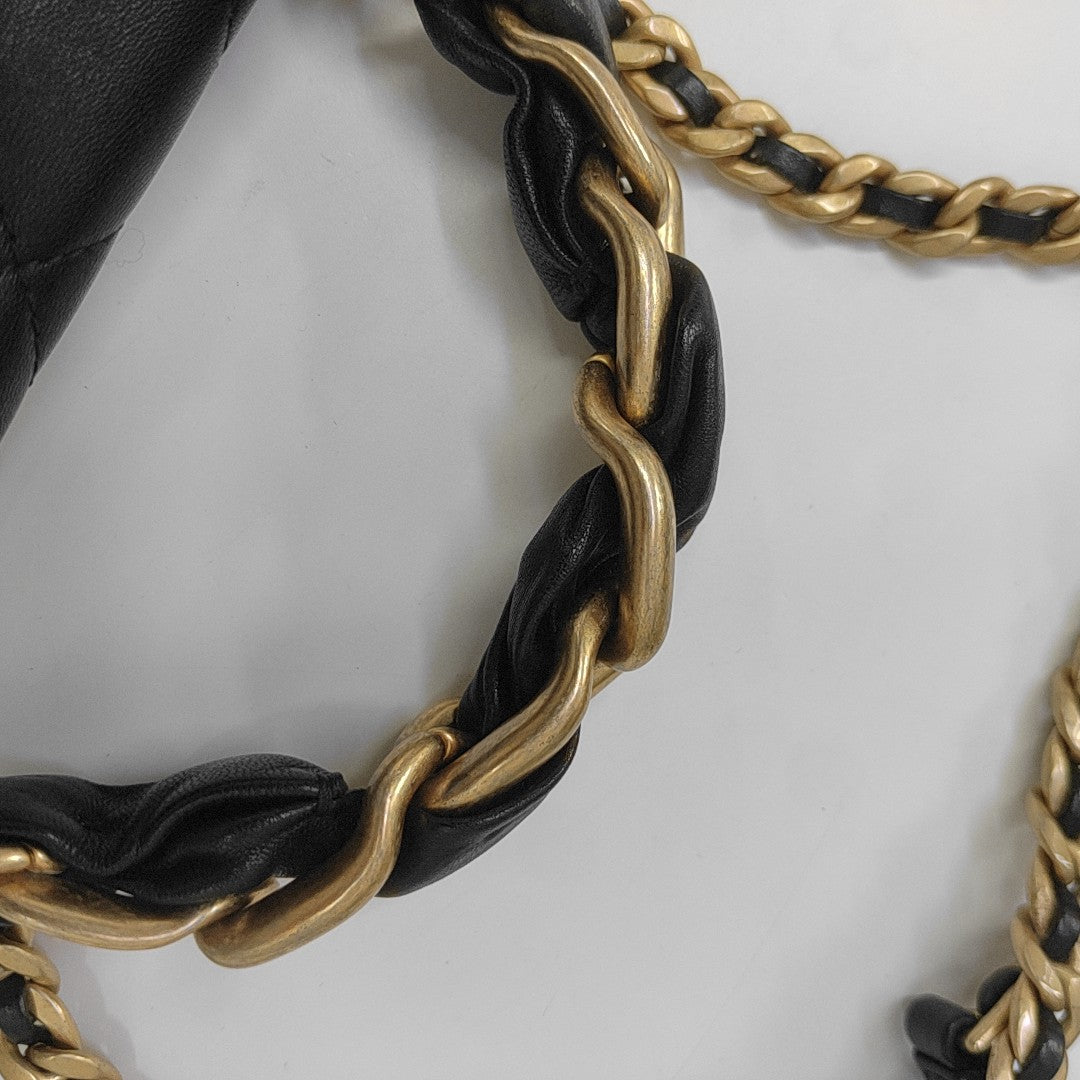TWO TONE CHAIN HANDLE Quilted Calfskin Black