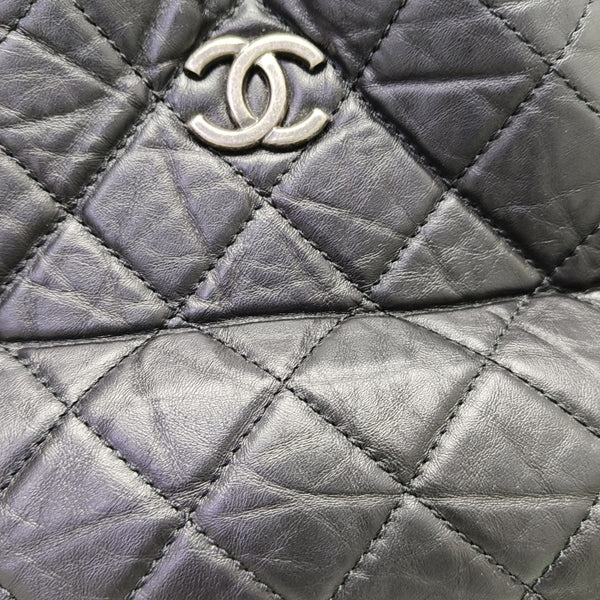 GABRIELLE Small Quilted Calfskin Black