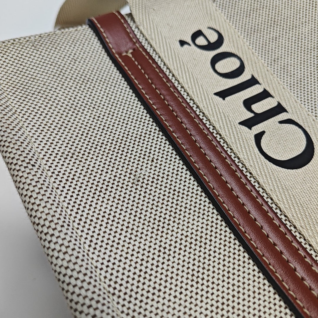 Woody Medium Canvas Beige