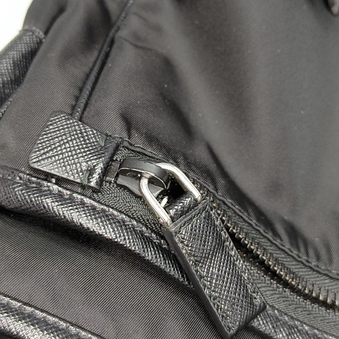 Vela Messenger Bag Fabric Black