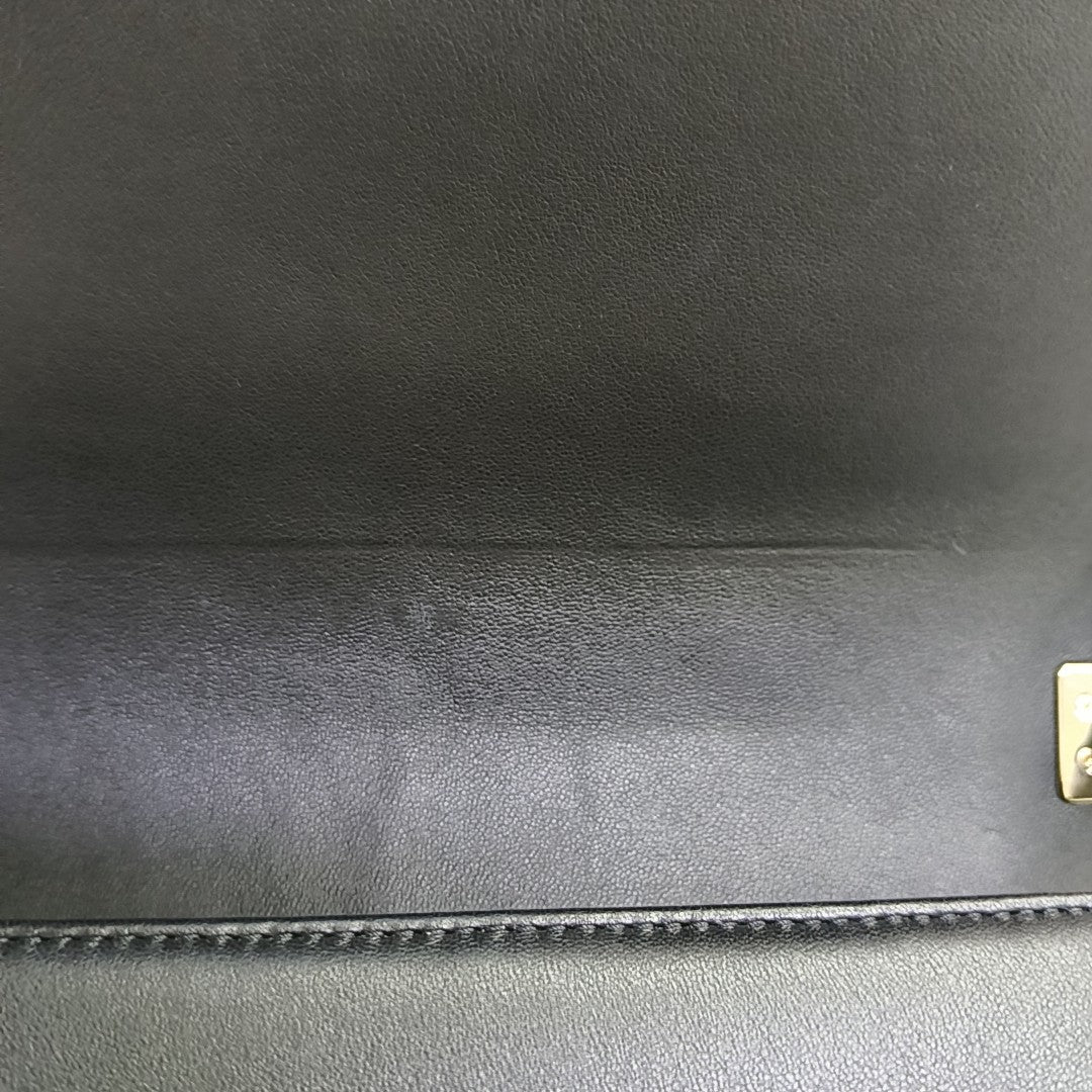 BOY CHANEL Medium Quilted Lambskin Black