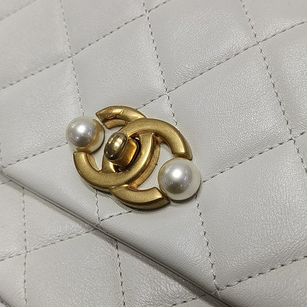 Quilted Calfskin White