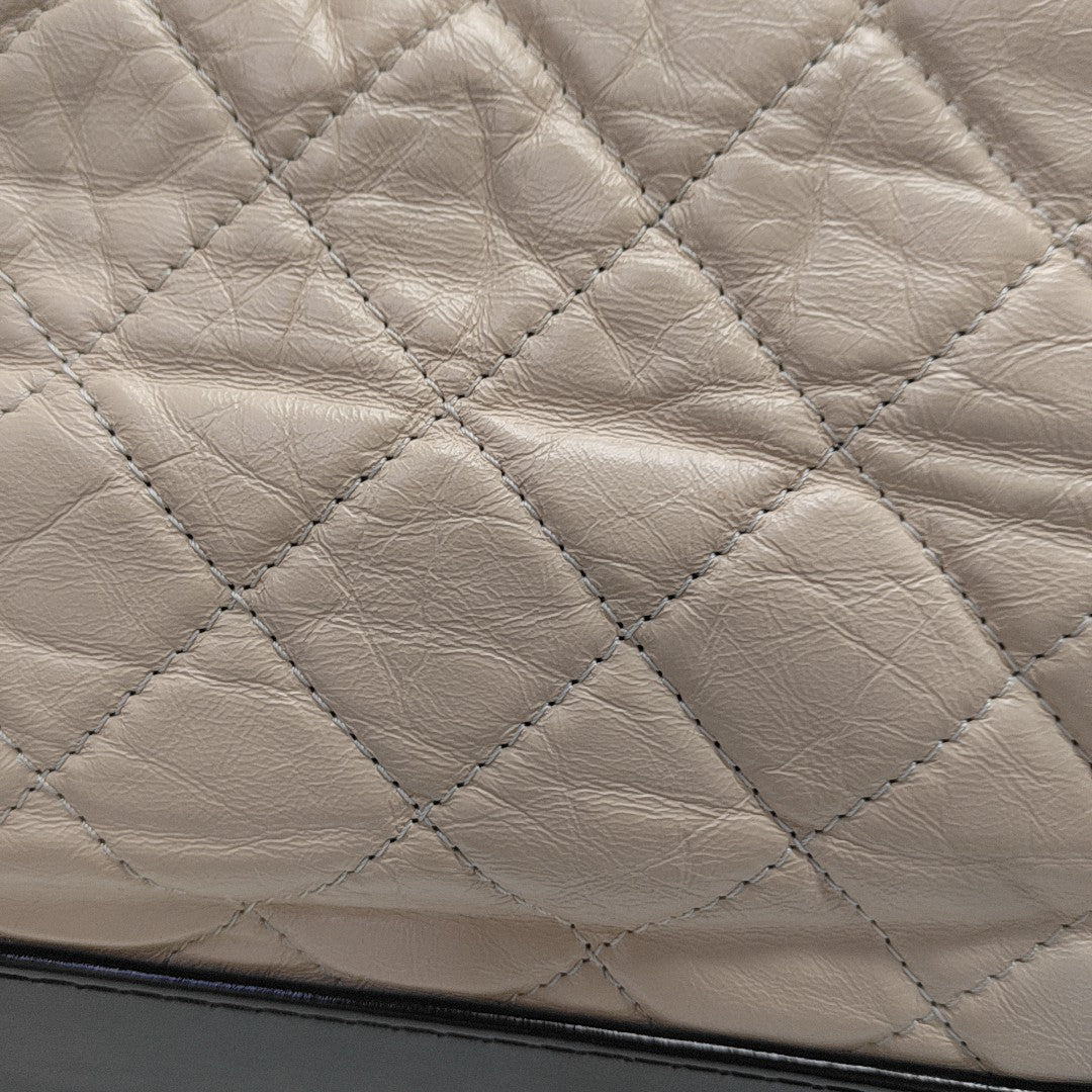 GABRIELLE Medium Quilted Calfskin Pink
