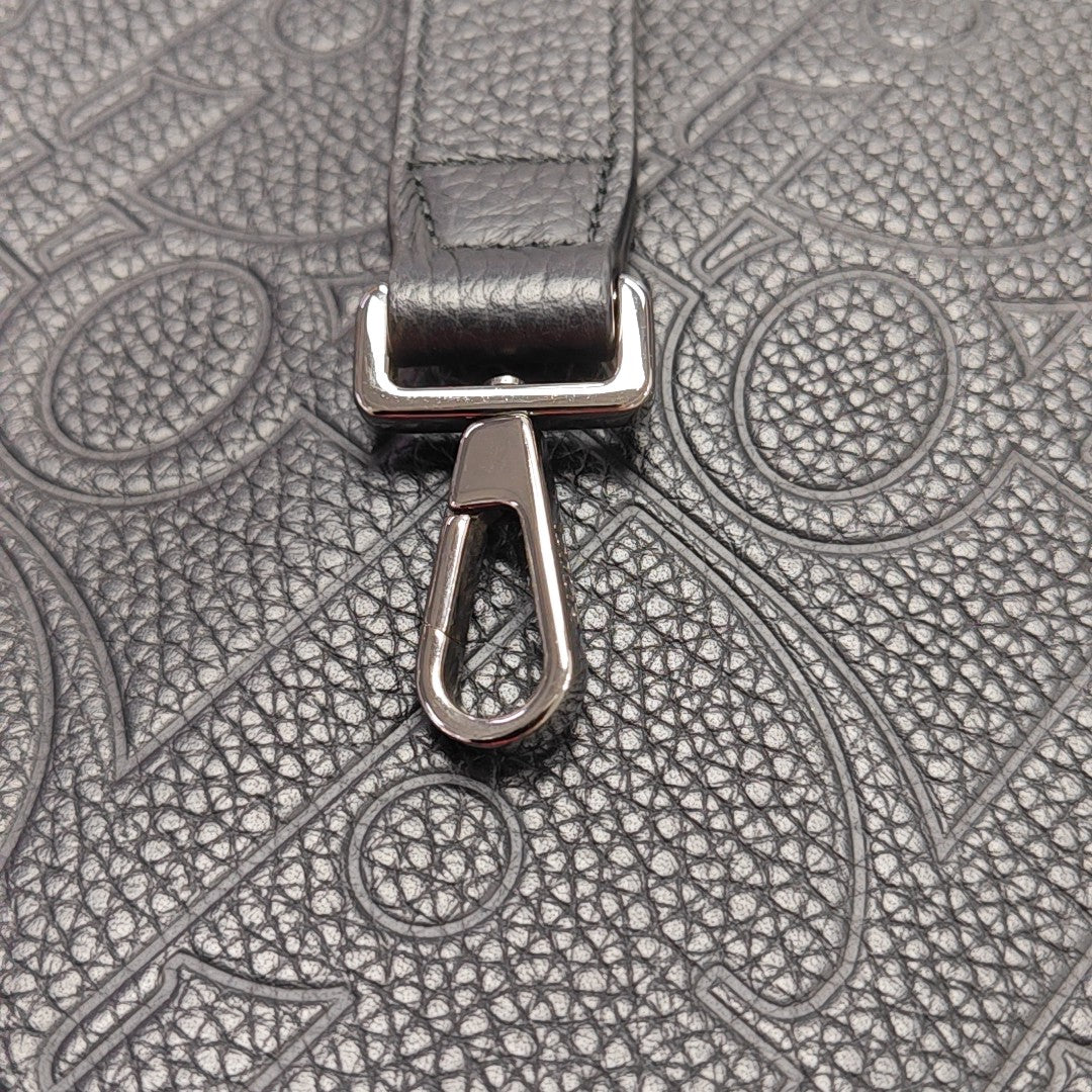 Calfskin Clutch Black