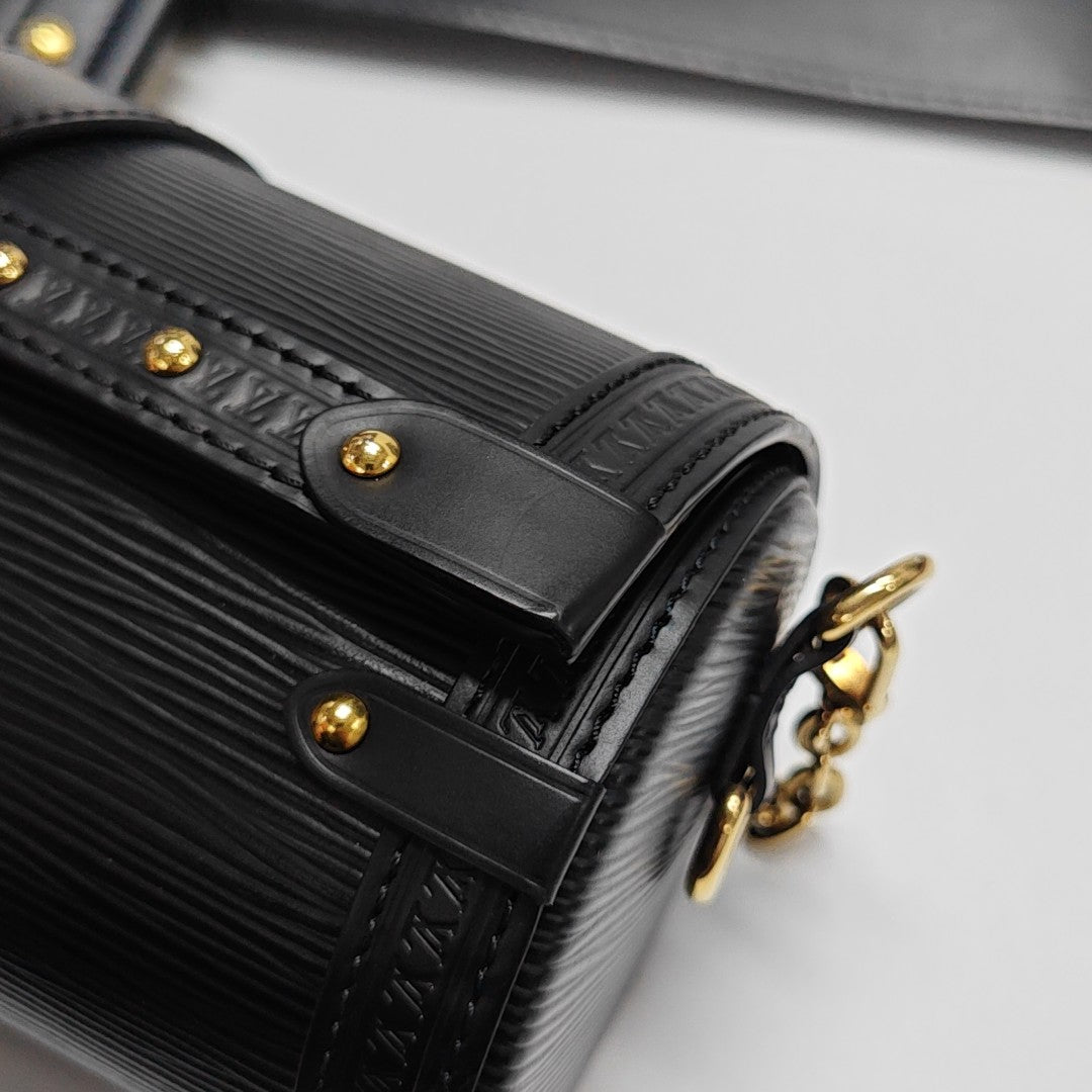 PAPILLON 19 Epi Black