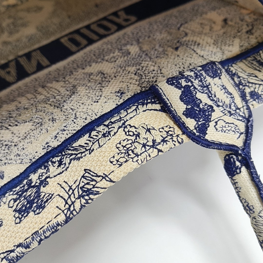 Book Tote Medium Canvas Blue