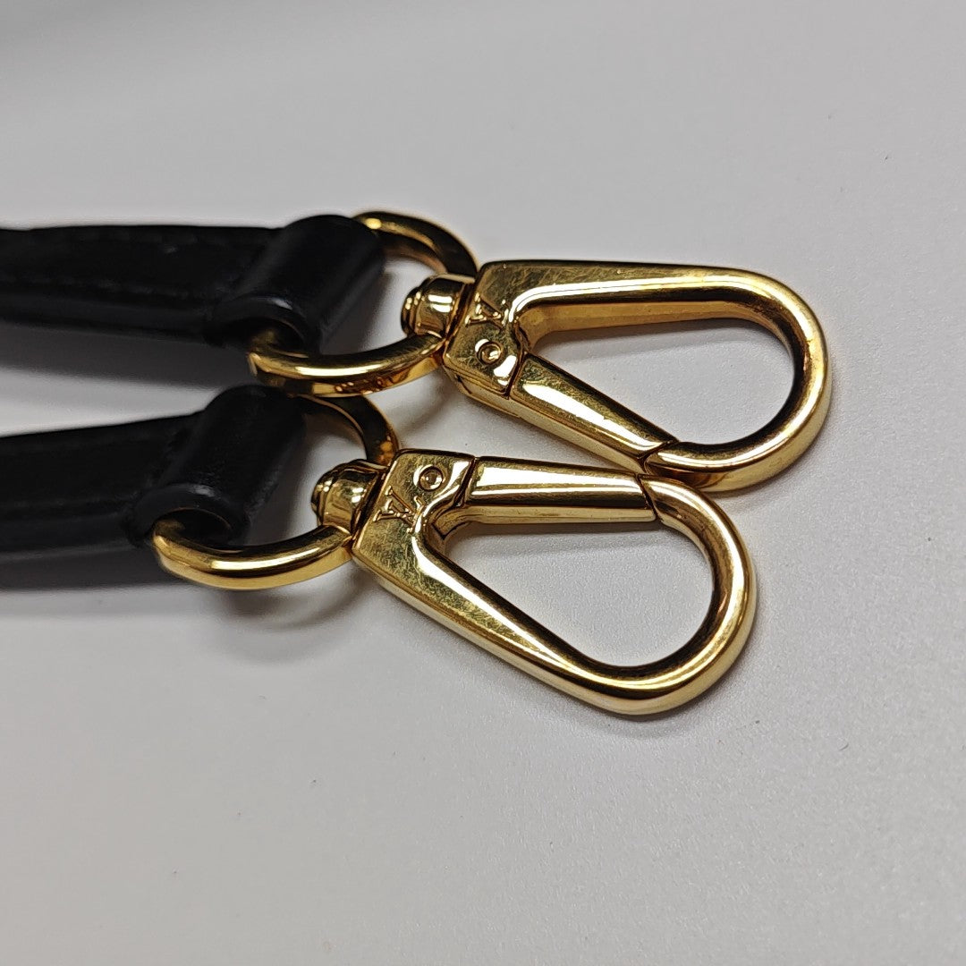 VERY MM Monogram Calfskin Black