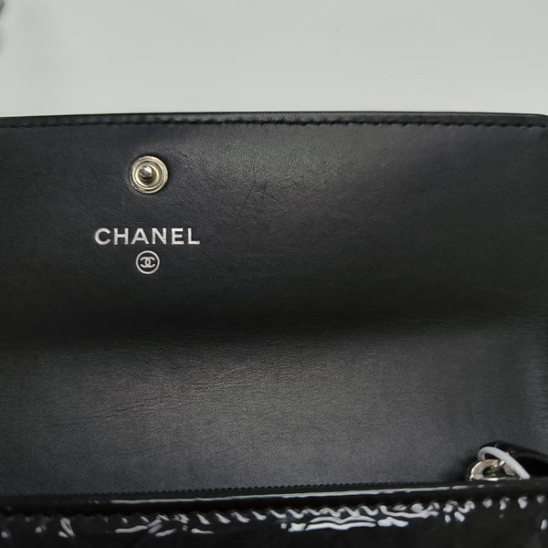 Patent Leather Shoulder Bag Green