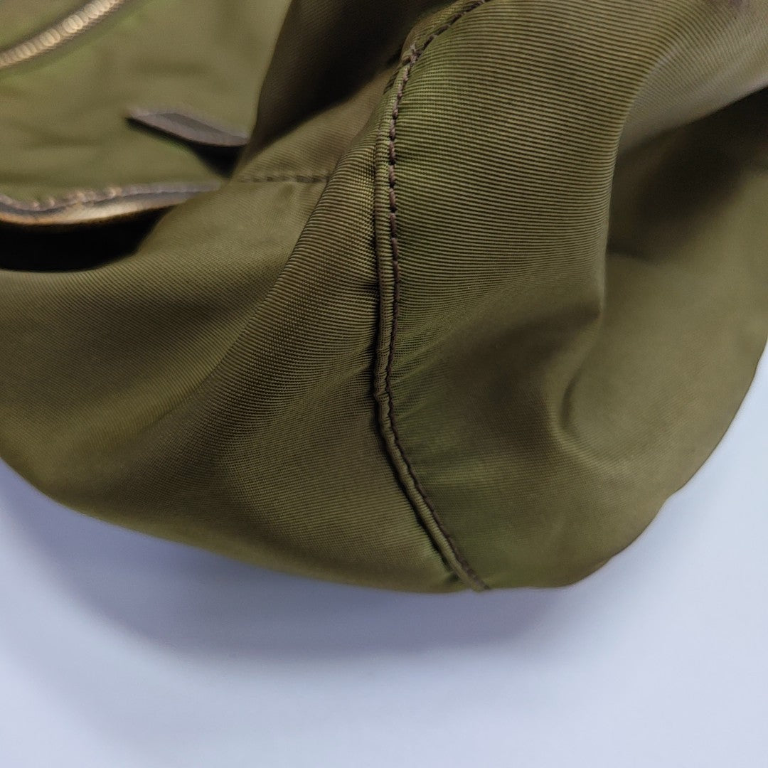Vela Messenger Bag Nylon Green