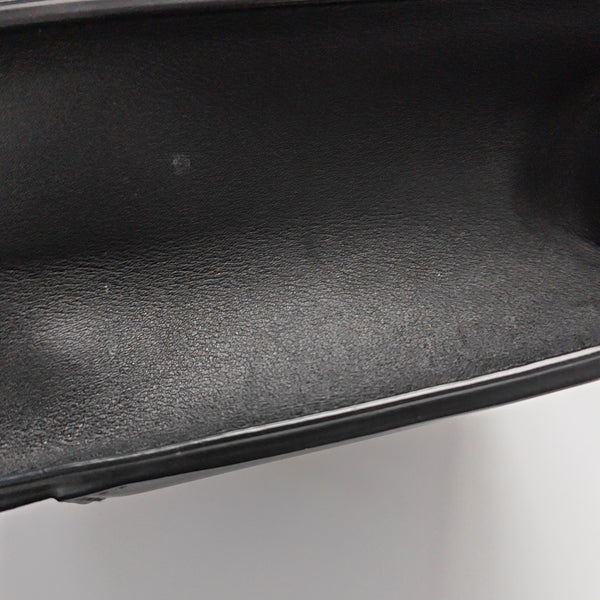 30 Montaigne Calfskin Black