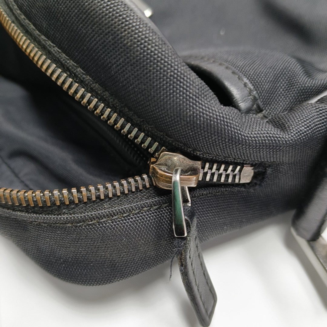 Messenger Fabric Black
