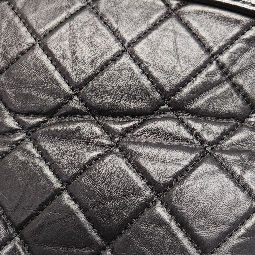 GABRIELLE Small Quilted Calfskin Black
